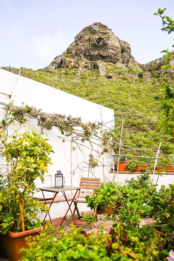 Casa Rural Chamorga - Pension - Guesthouse - 산타크루스데 테네리페 0*,  스페인
